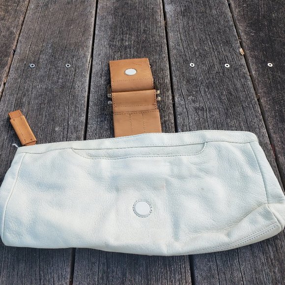 Keneth Cole OffWhite Clutch Bag - Picture 2 of 15